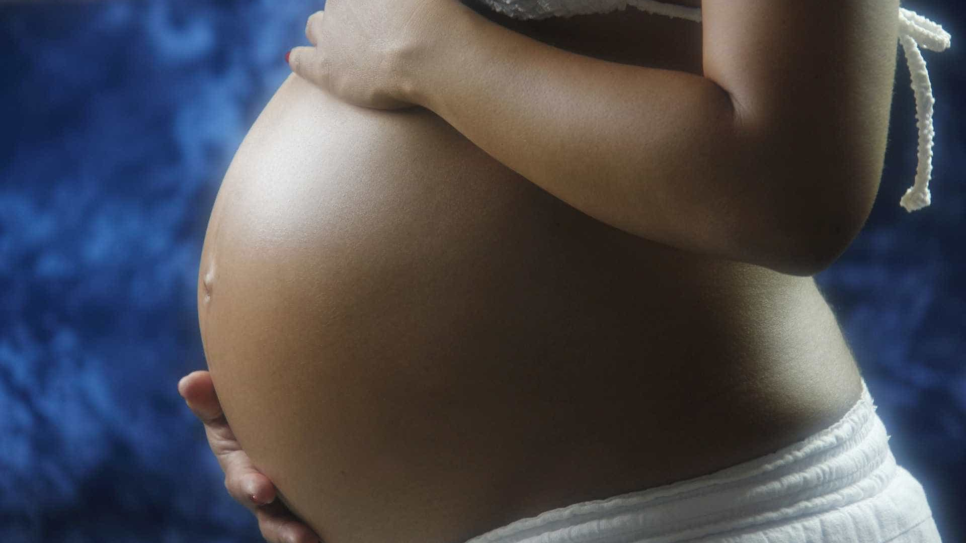 De risco, gravidez até 14 anos persiste no Brasil