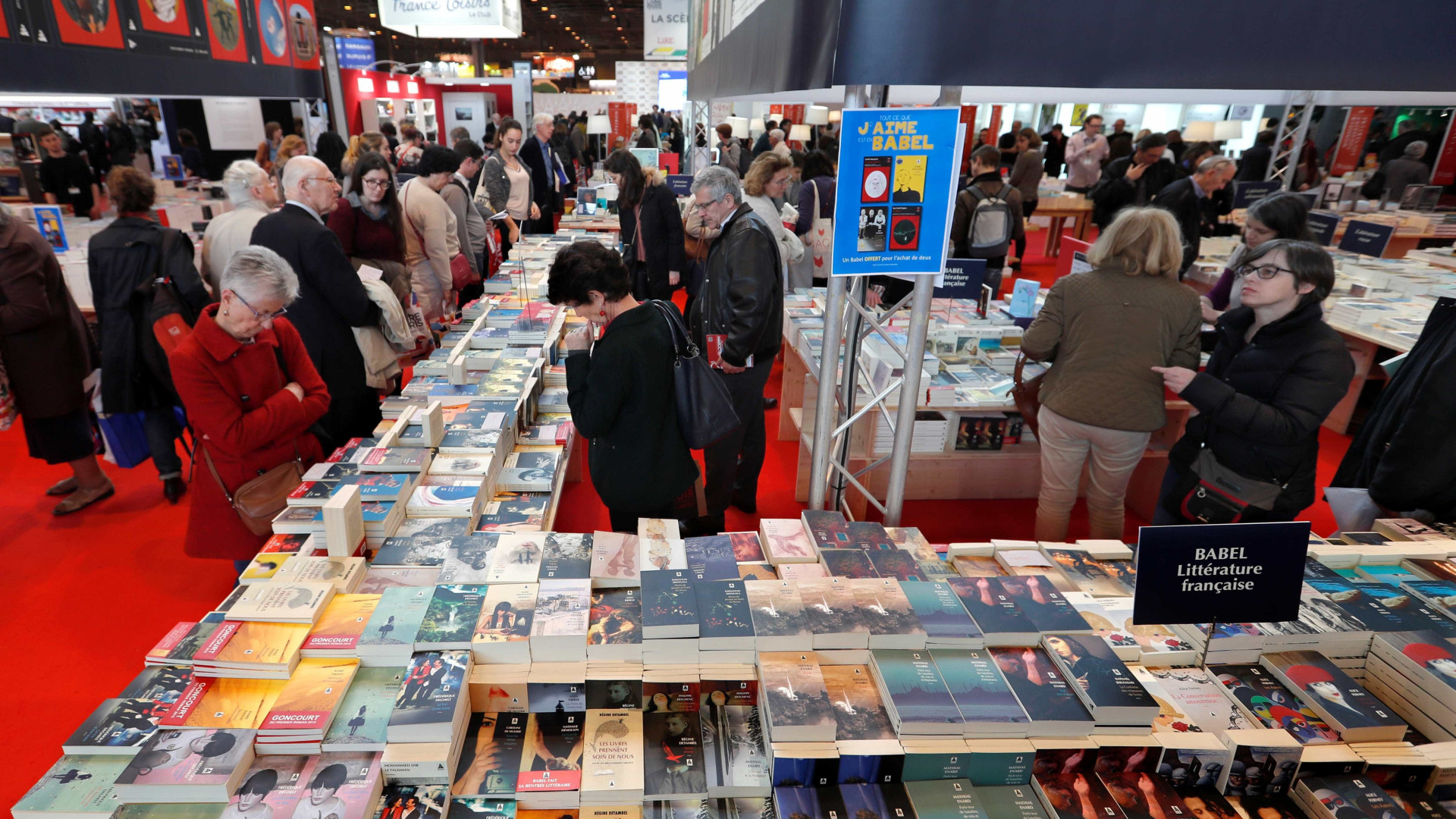 34 autores brasileiros participam 
do Salão do Livro de Paris