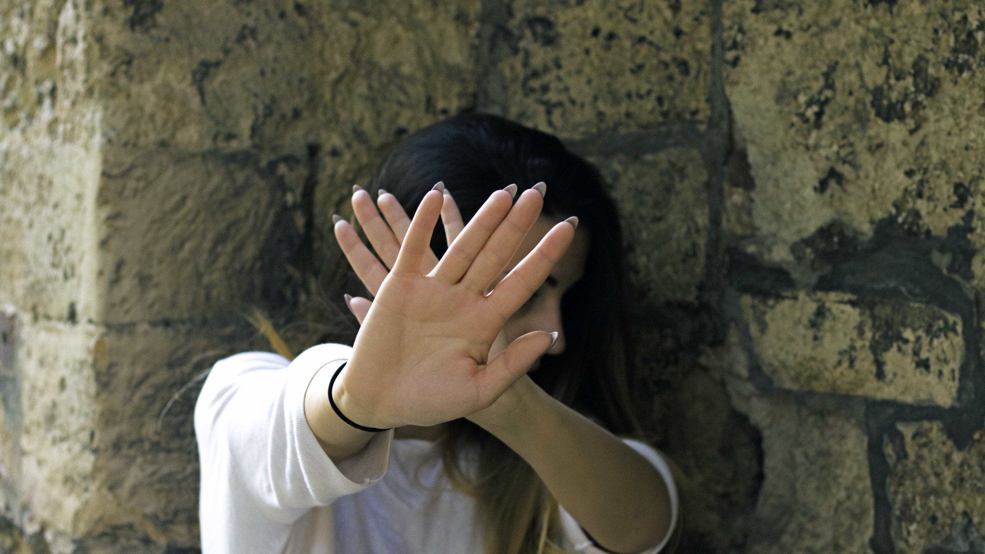 Maus-tratos repetidos contra mulheres aumentam risco de suicídio