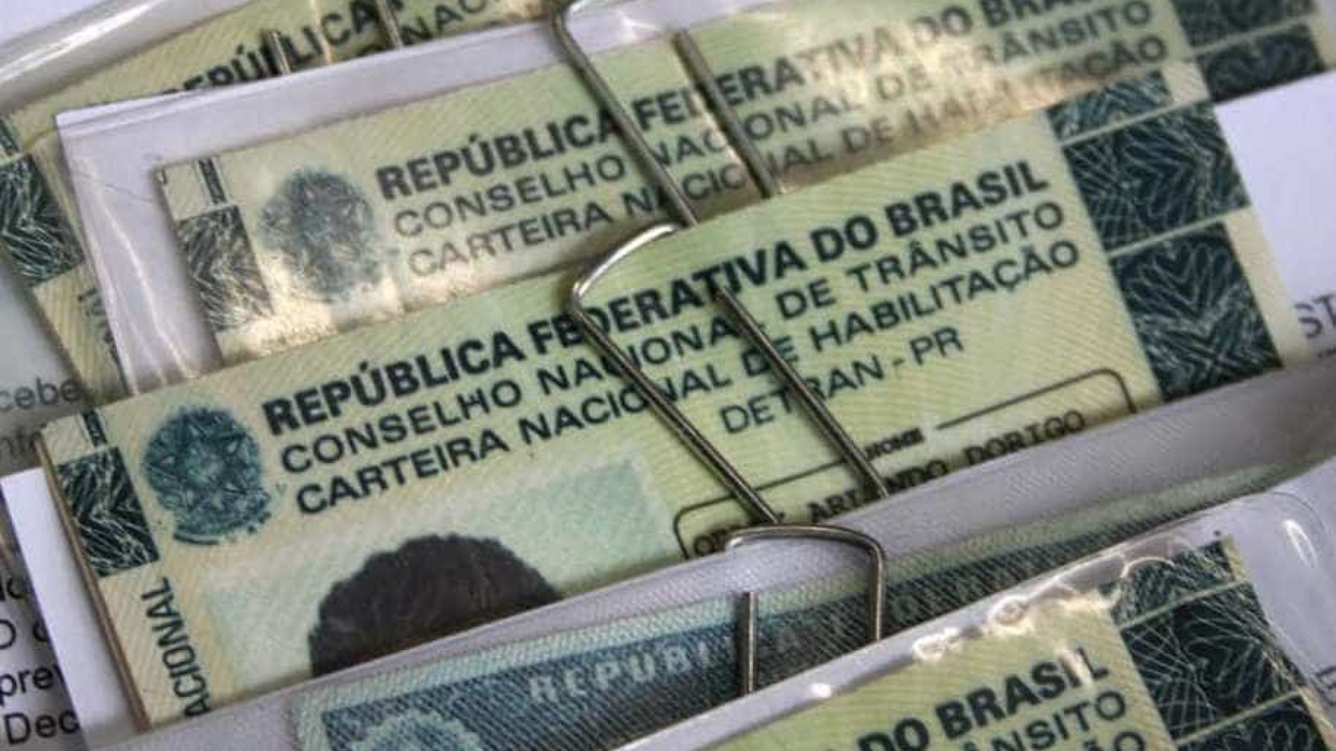 Bolsonaro quer CNH válida por 10 anos para pessoas com até 75