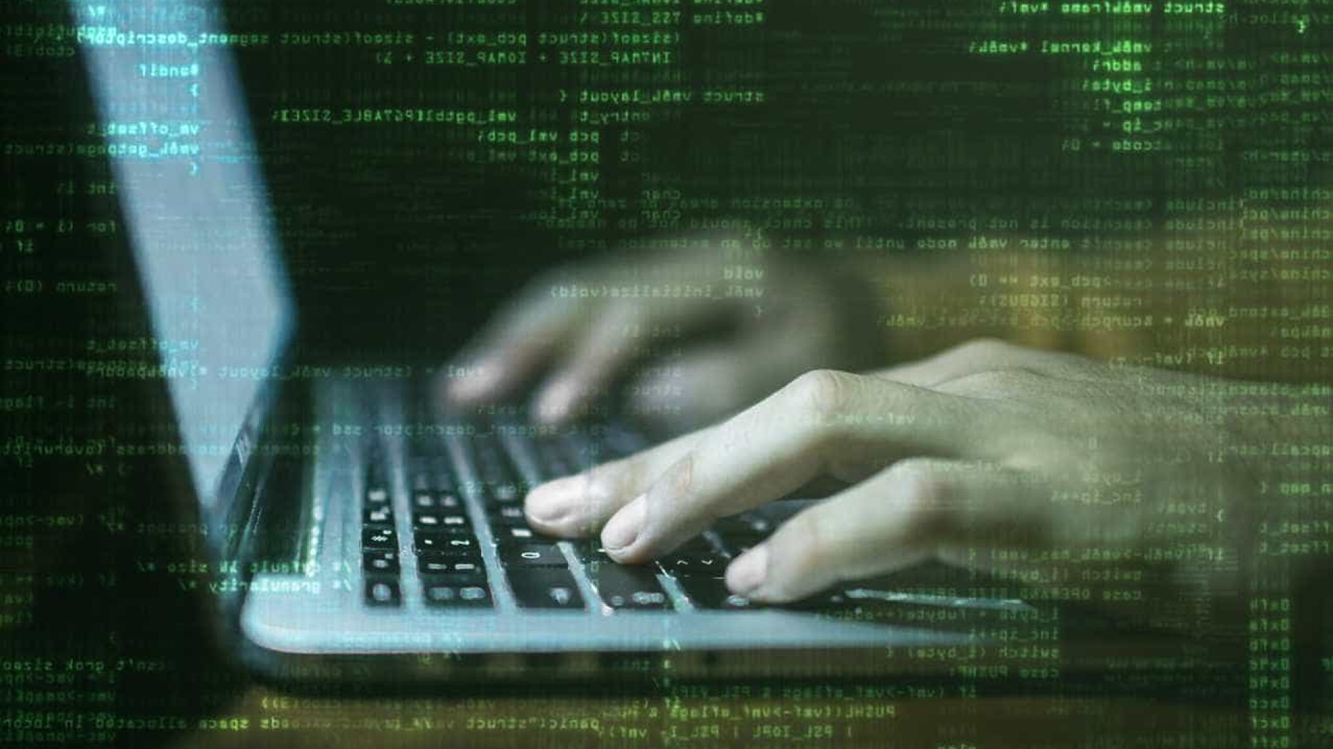 Polícia prende hackers que vendiam dados de Ibaneis, deputados e ministros do STF