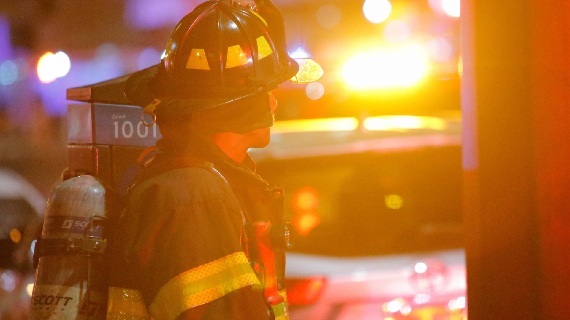 Filha encontra corpo da mãe carbonizado ao ajudar a combater incêndio em GO
