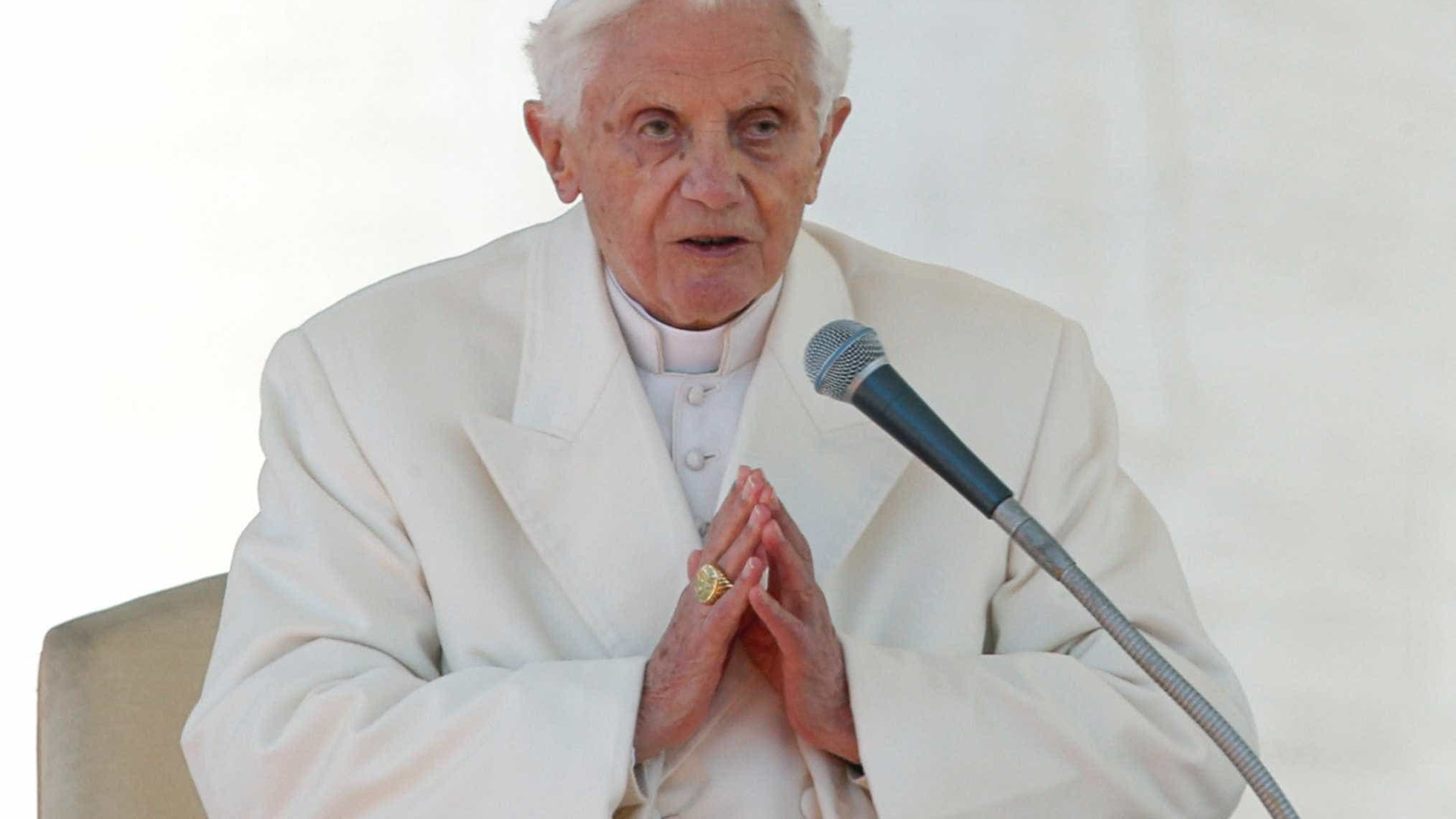 Papa emérito Bento XVI compara casamento gay ao 'anticristo'
