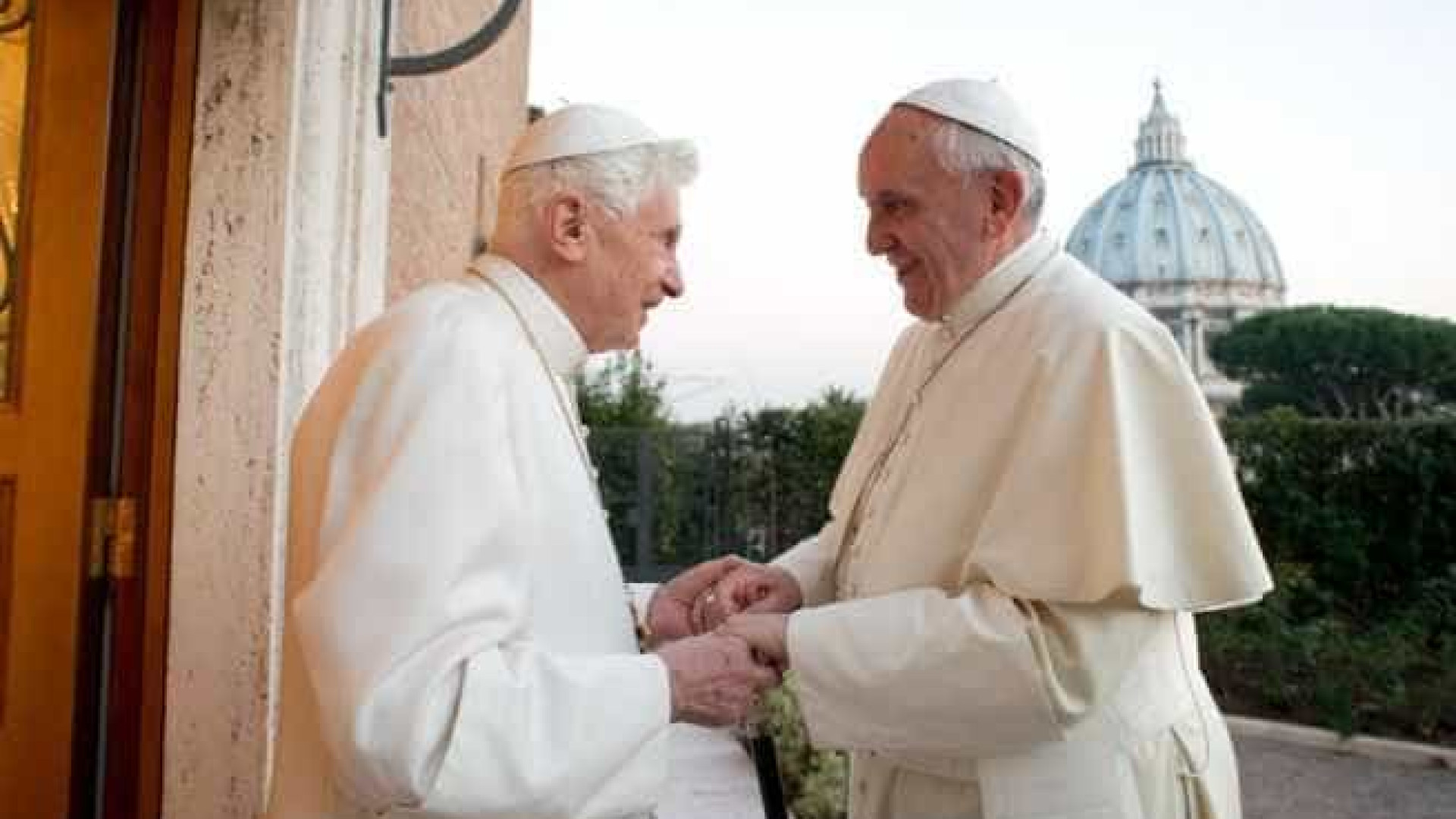 Não existem dois papas, o papa é um só, diz Bento XVI oito anos após abdicar