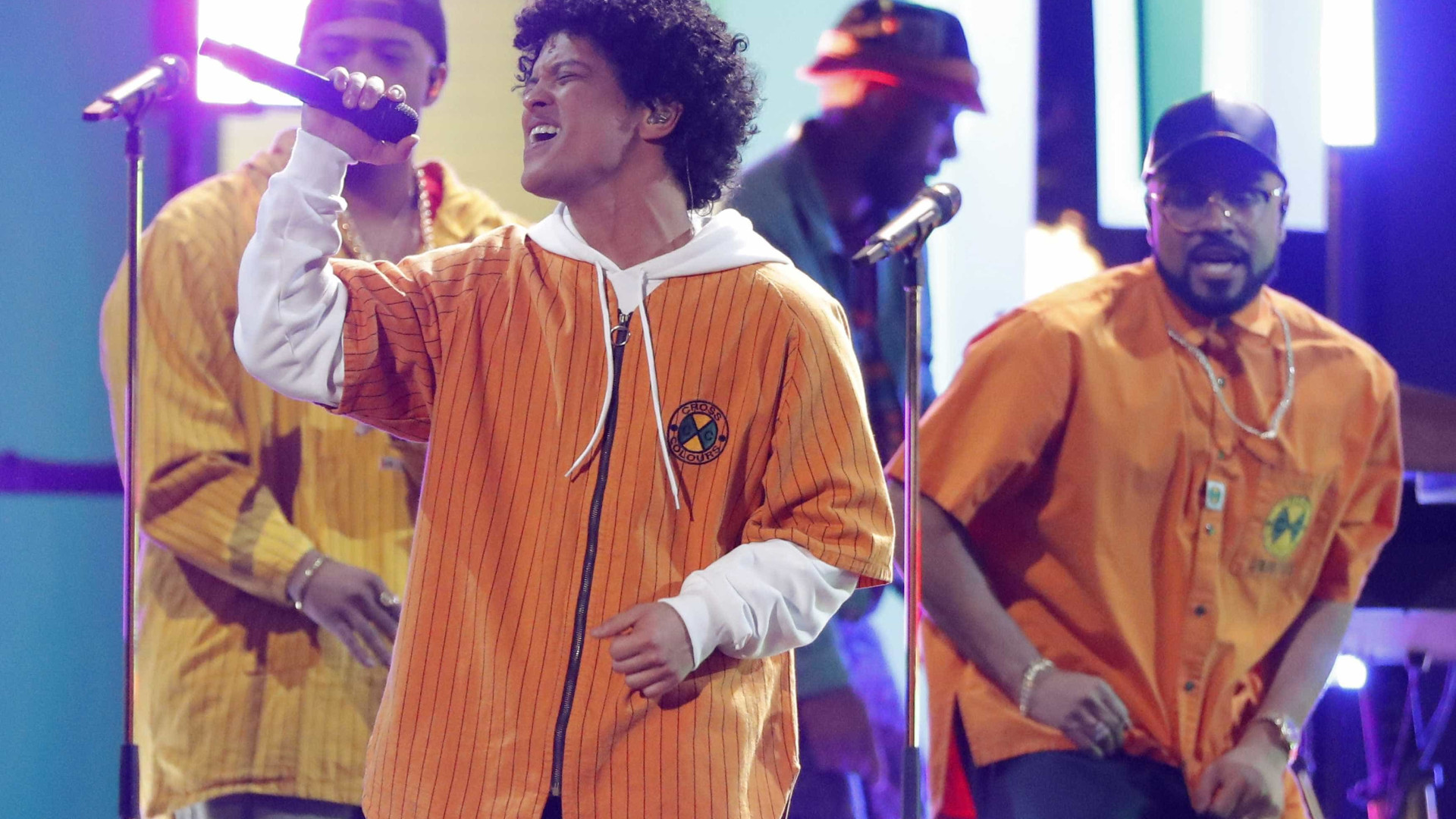 Brasil é o 2º país que mais ouve Bruno Mars, grande vencedor do Grammy