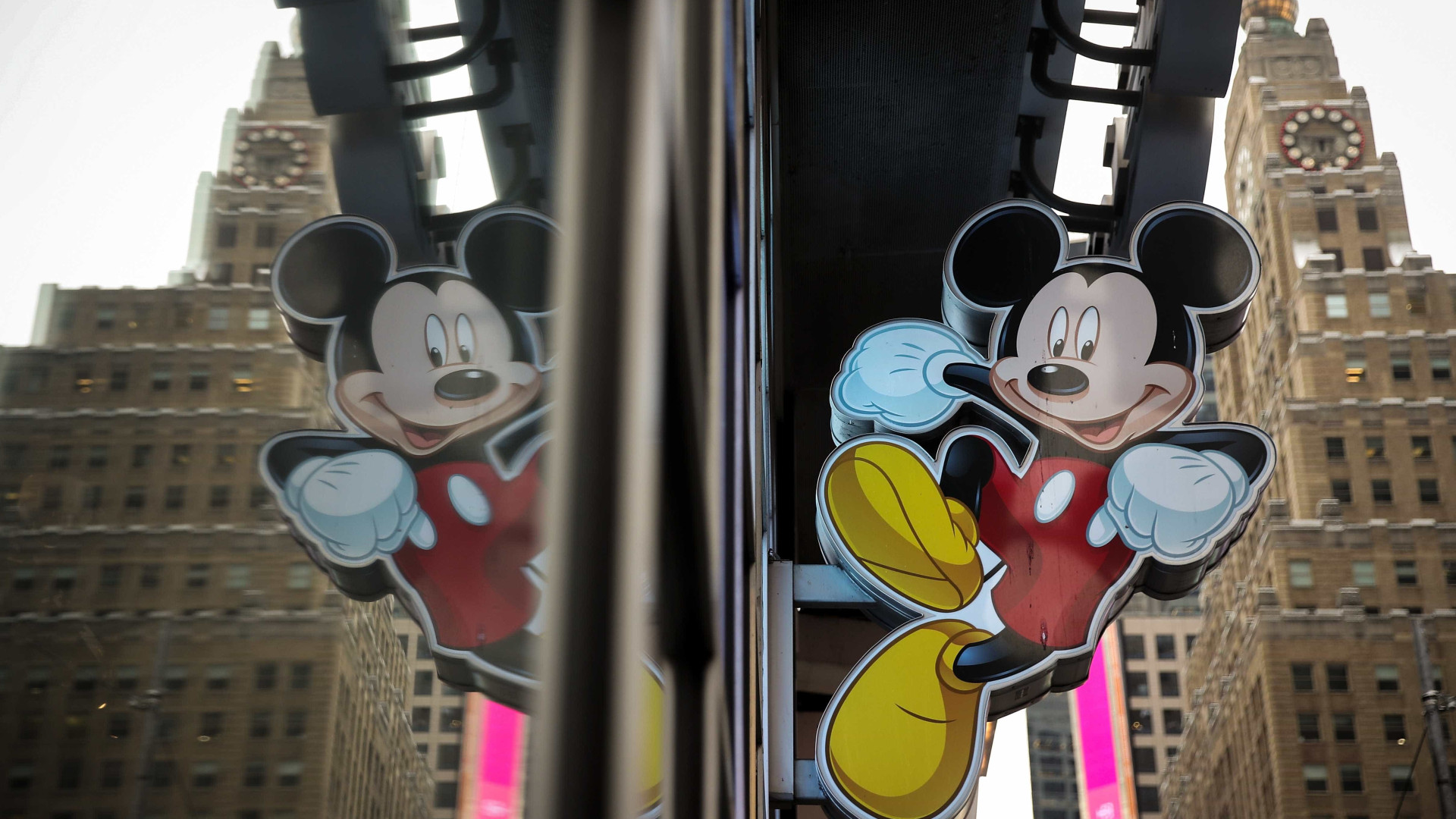 Como a Disney moldou a cultura e agora faz cem anos sob ameaça de perder Mickey