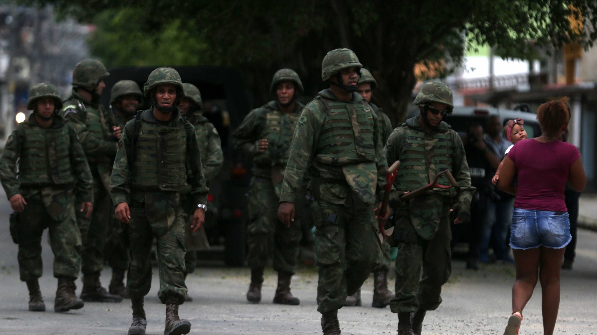 No Rio, Vila Kennedy volta a ser ocupada pelo Exército