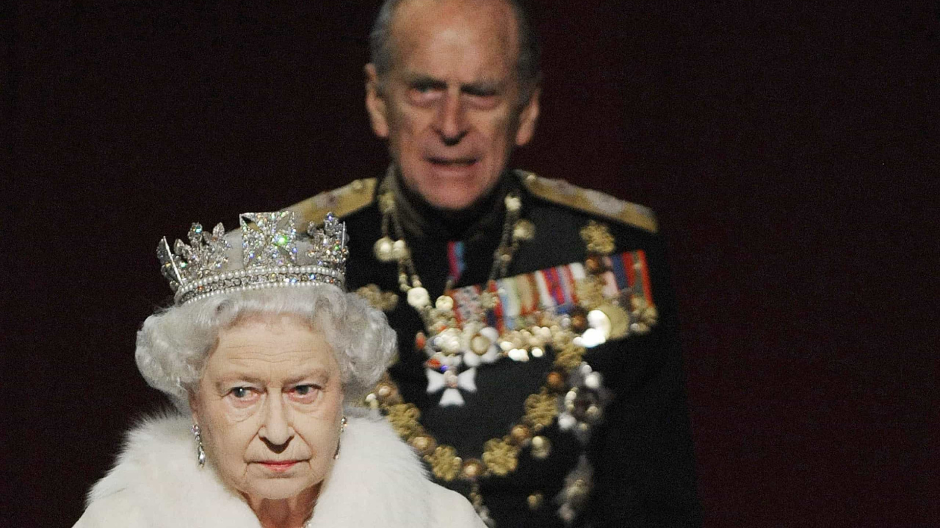 As coisas mais estranhas que a Família Real Britânica tem que fazer