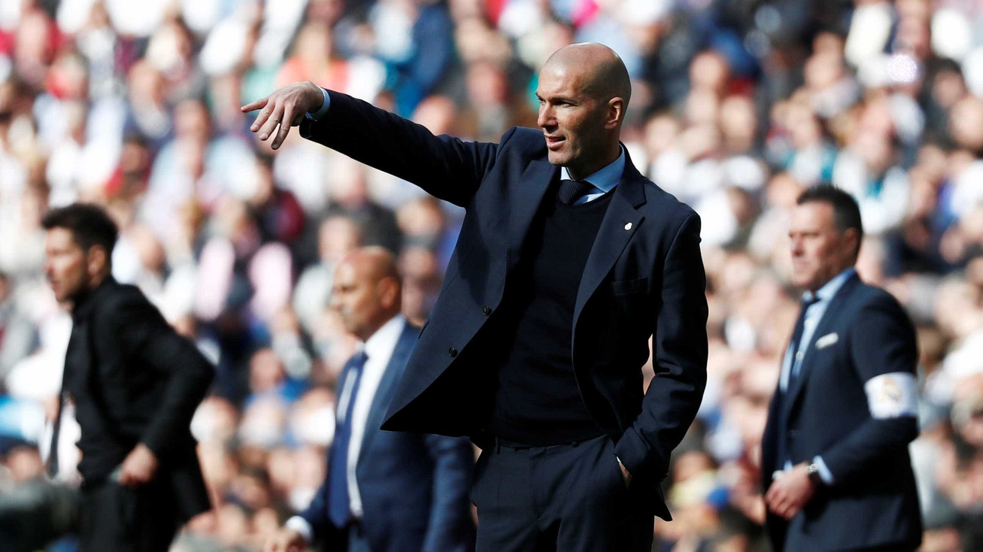 Zidane pede contratação de jogador francês para continuar no Real