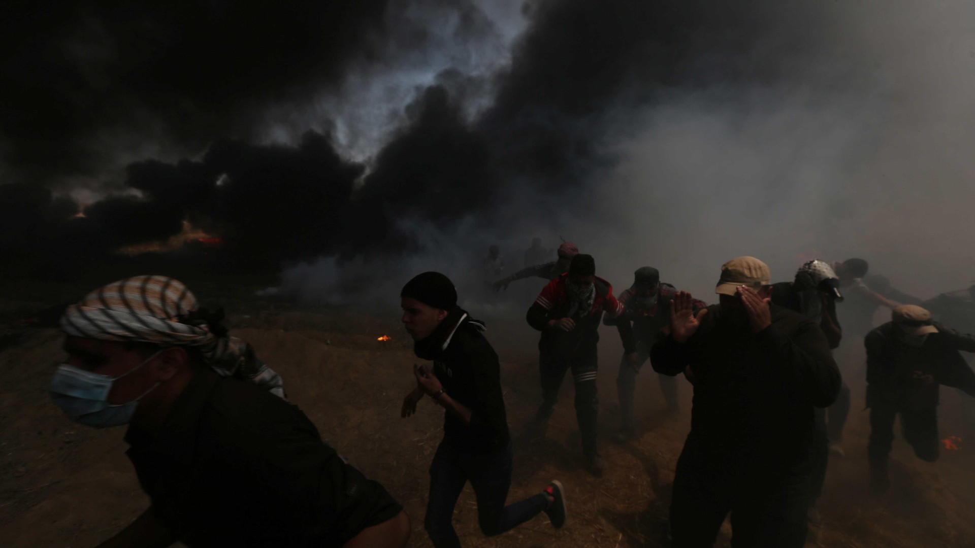 Ataque a hospital em Gaza deixa ao menos 500 mortos, dizem palestinos