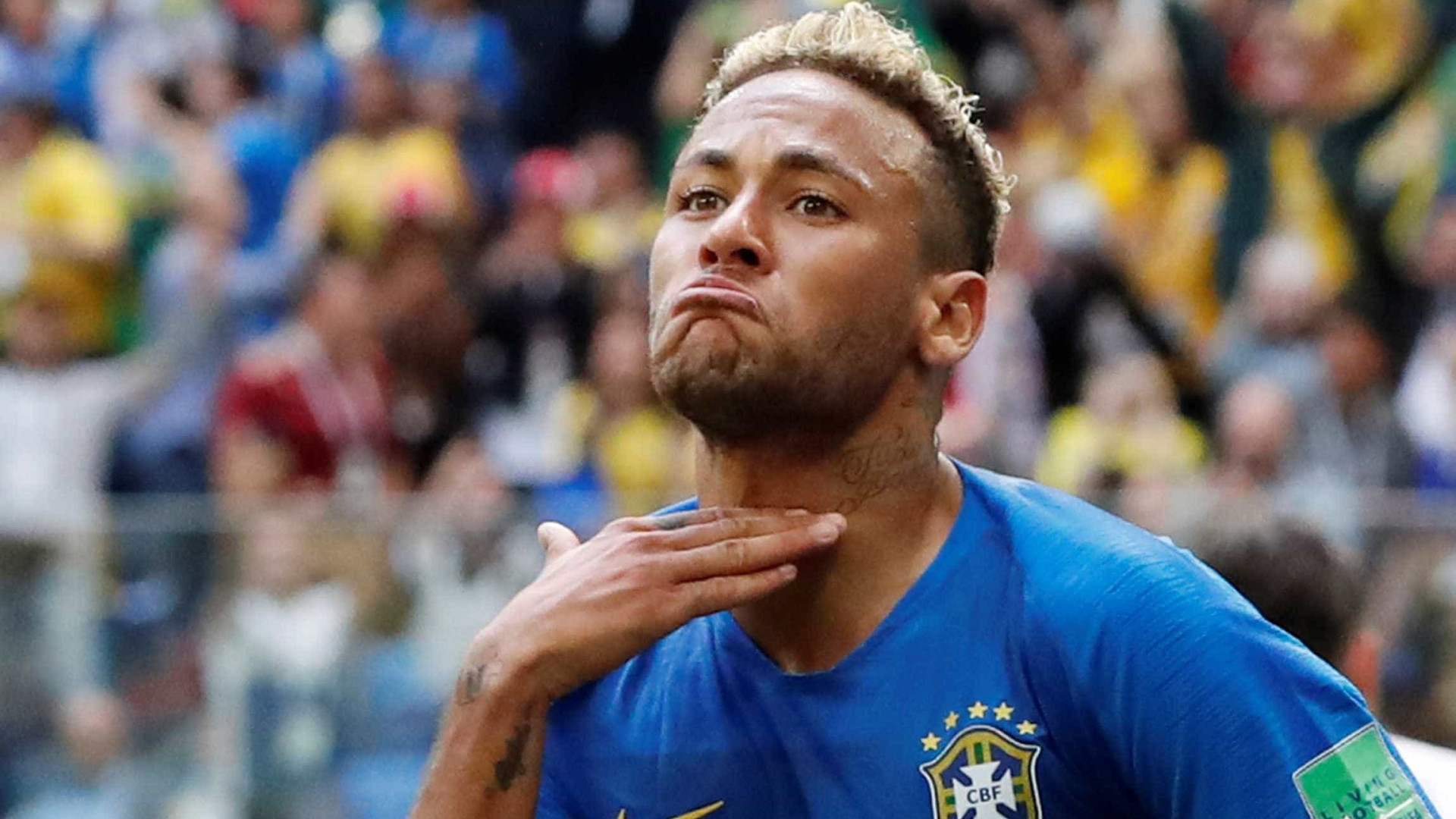 Neymar se irrita com críticas, e Globo nega distinção entre jogadores