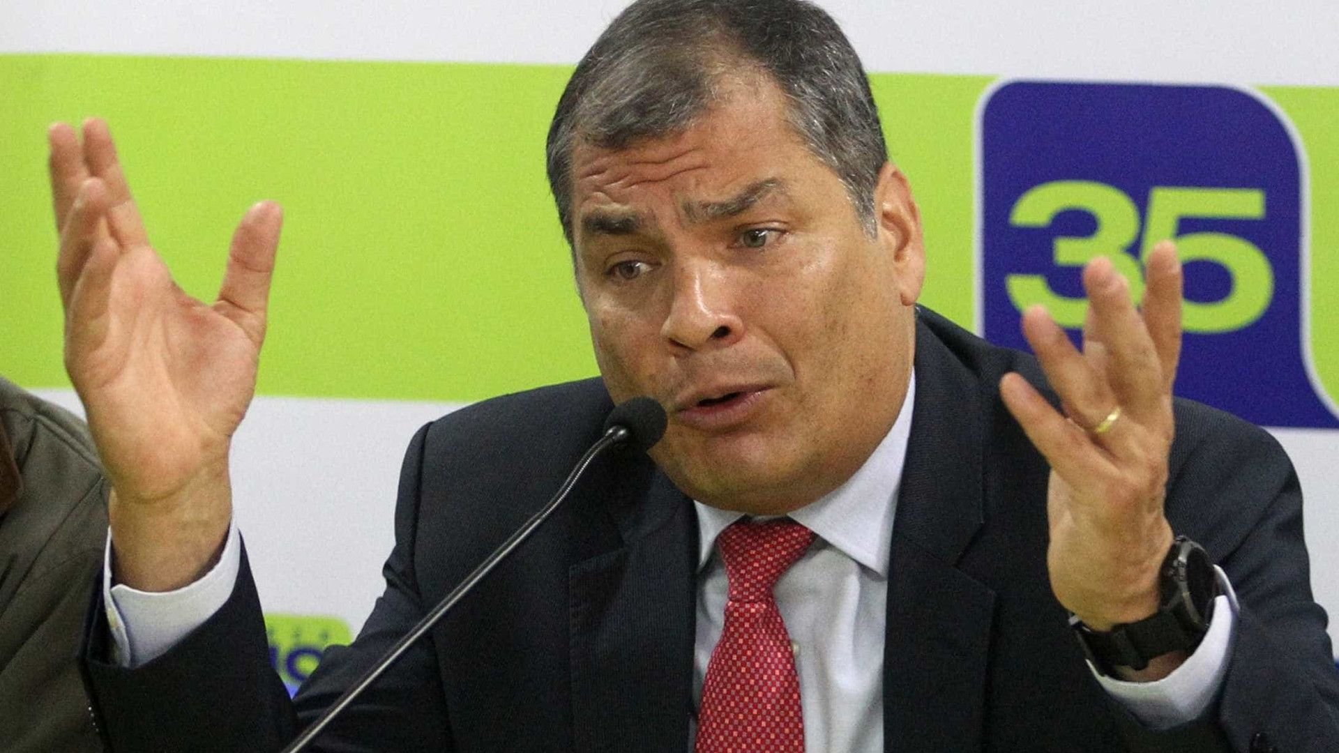 Justiça do Equador dá ordem para prisão preventiva de Rafael Correa