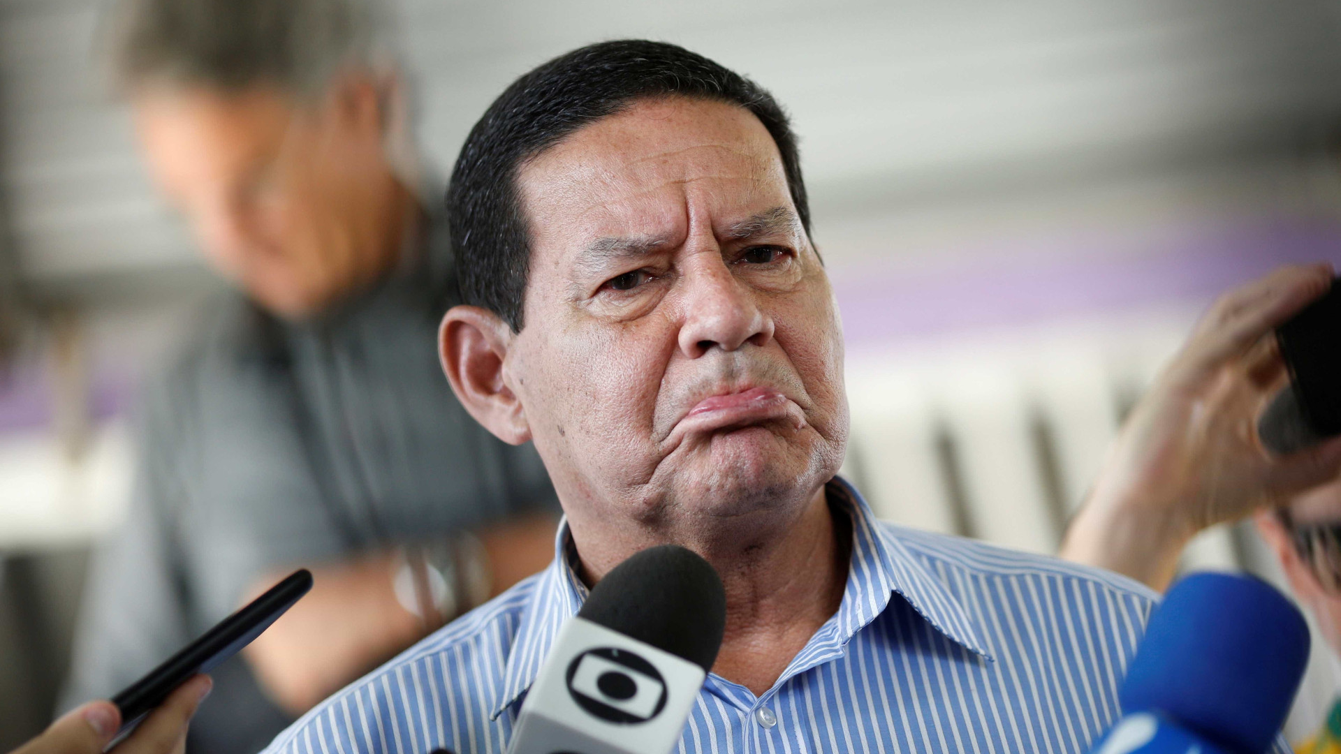 Primeira medida é ajuste da economia, diz vice de Bolsonaro