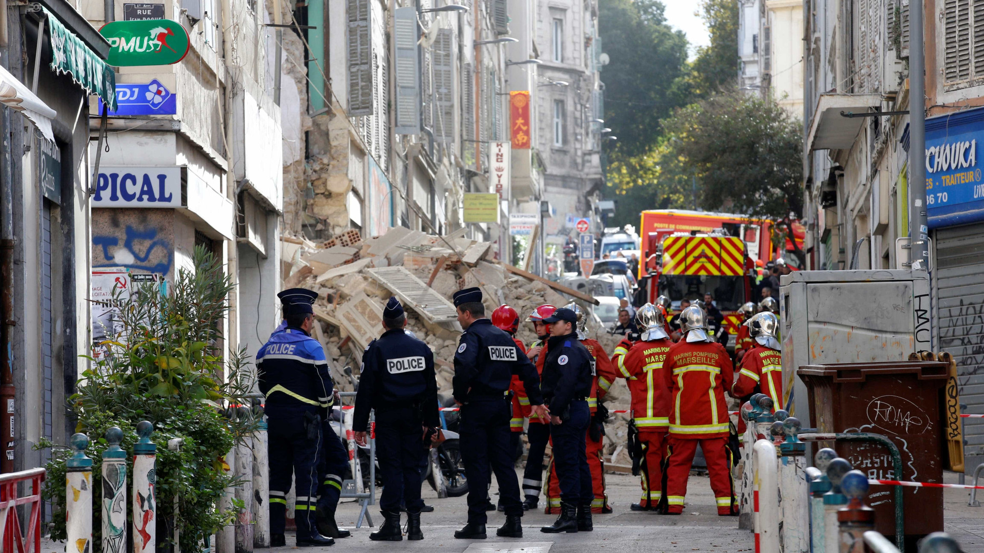 Edifícios desabam no centro de Marselha, na França
