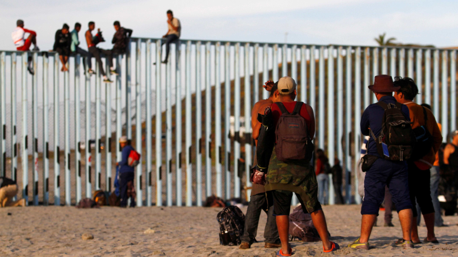 Detenções na fronteira dos EUA com o México alcançam maior marca da história
