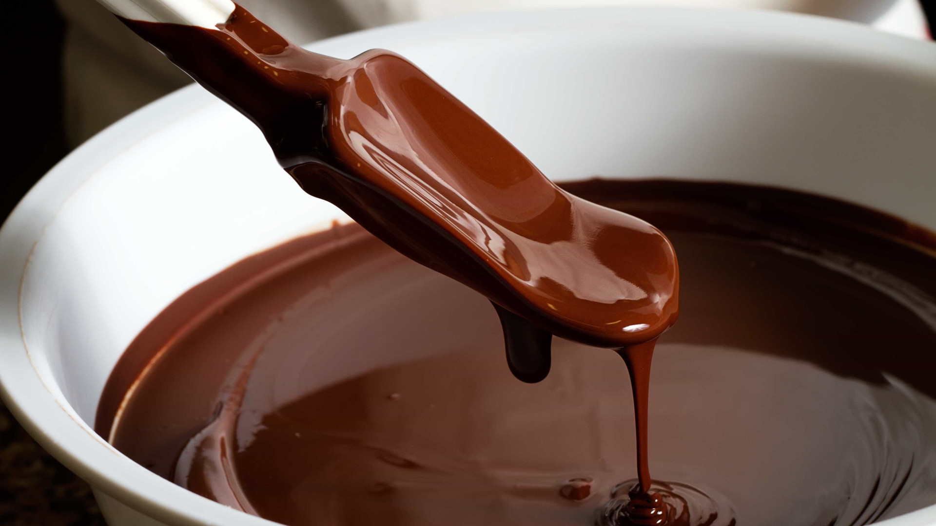 Veja a melhor maneira para derreter o chocolate