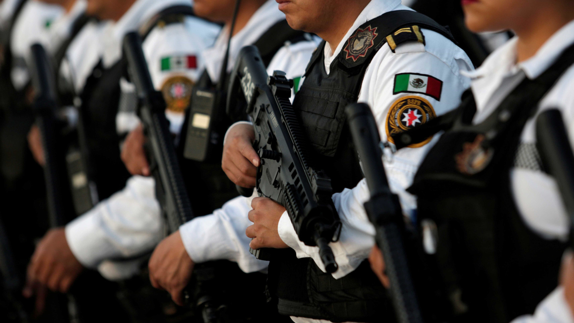 México lança campanha contra cartéis do tráfico de armas e drogas