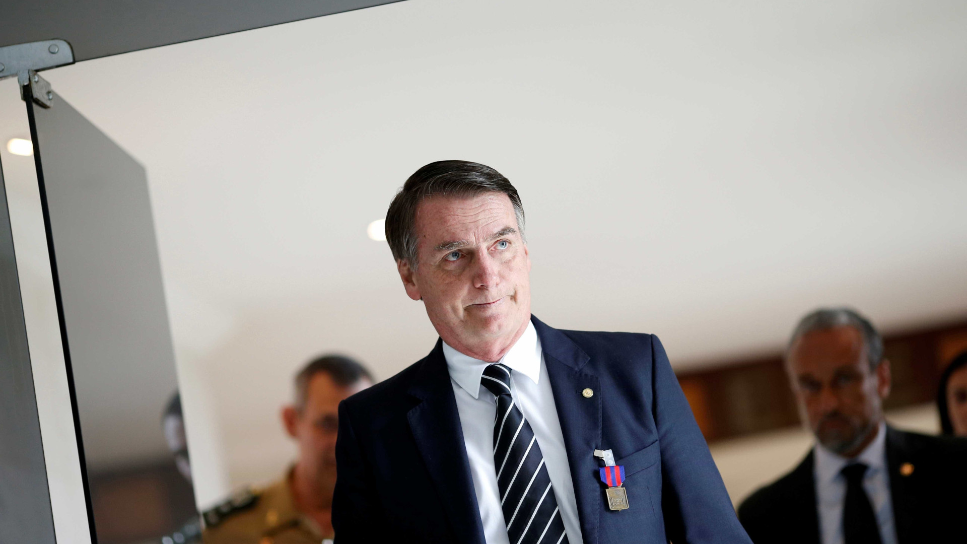 Relações Exteriores dos EUA repreendem aproximação com Bolsonaro