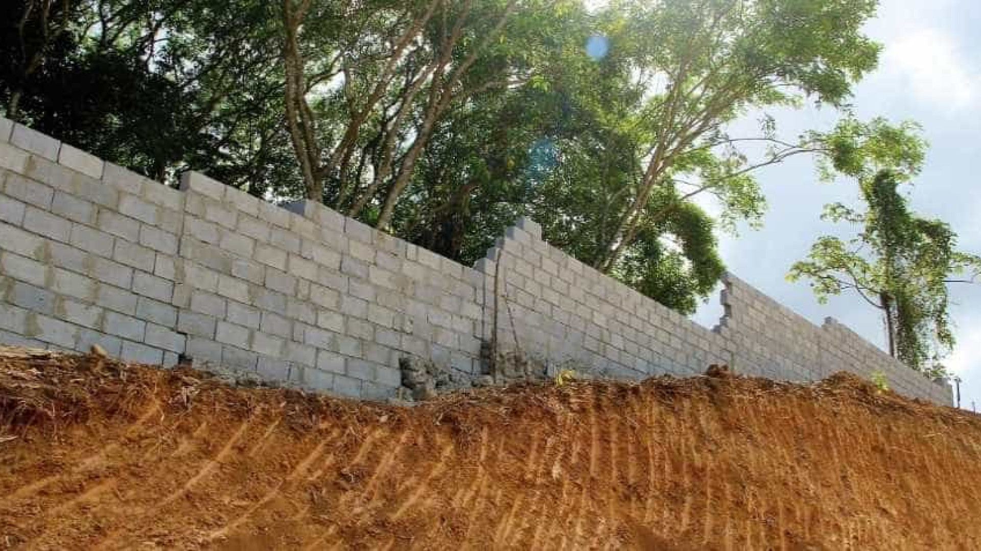 CGU descobre muro no Acre superfaturado em 789%
