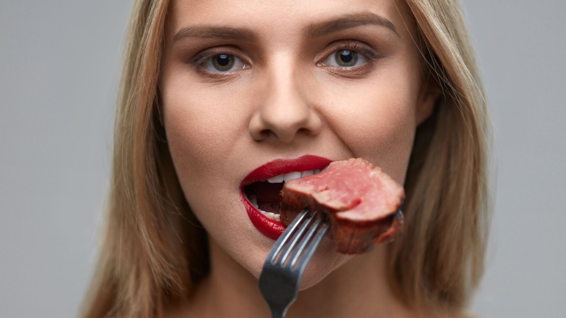 Cinco coisas que podem acontecer se deixar de comer carne vermelha