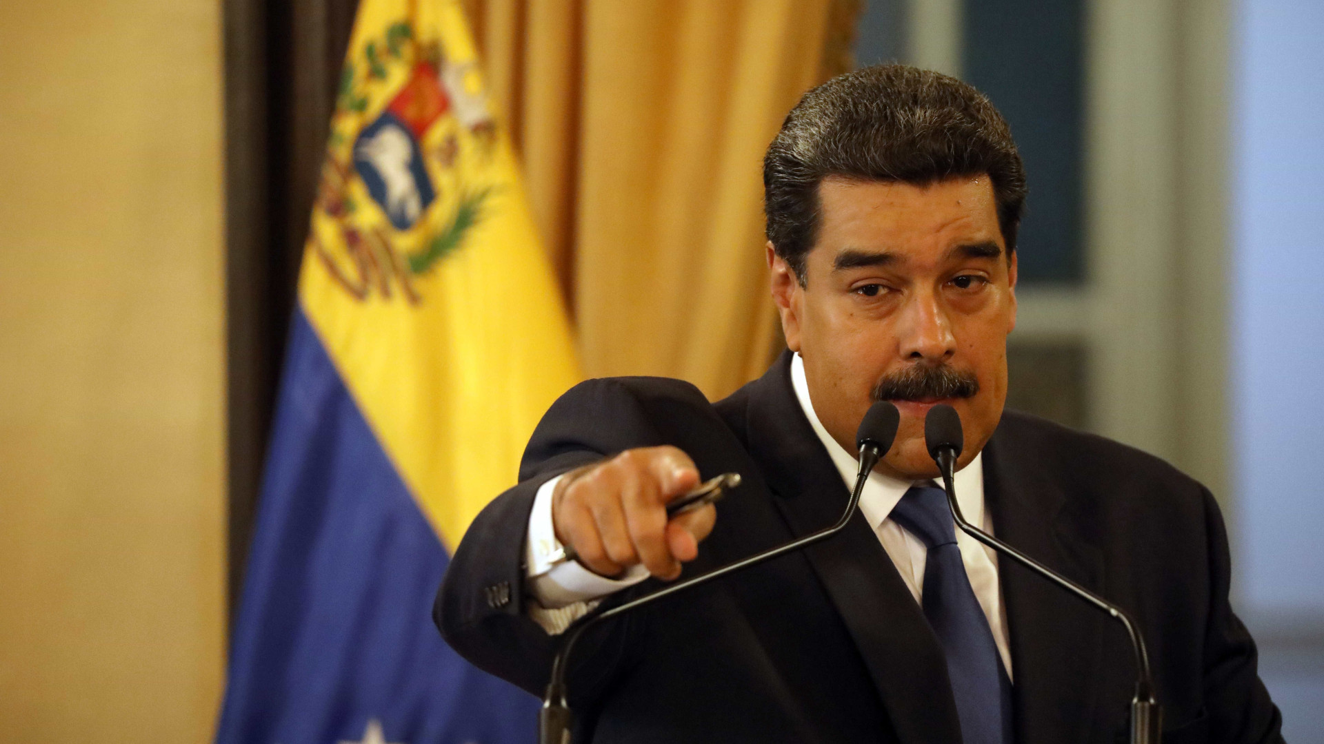 EUA querem saída de Maduro e Guaidó diz que regime se contradiz