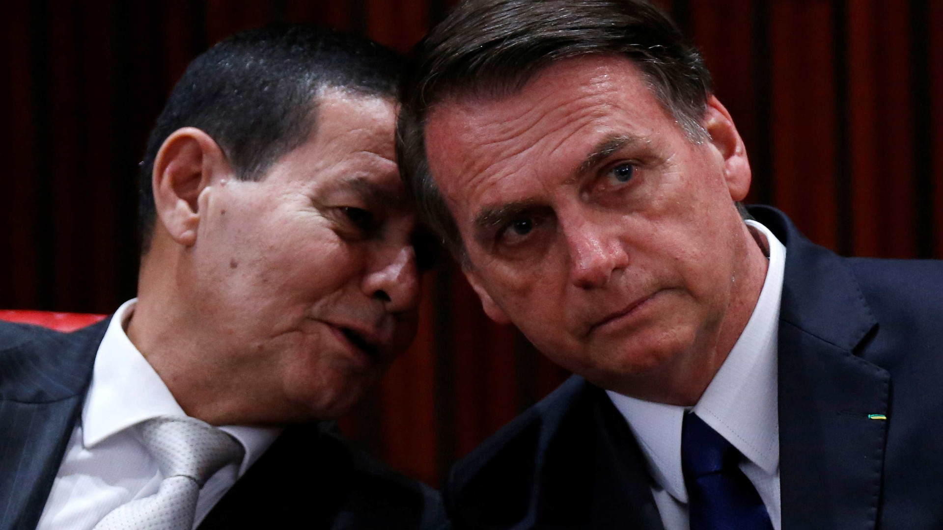Tarefa de Bolsonaro é 'romper o imobilismo' no Brasil, diz Mourão