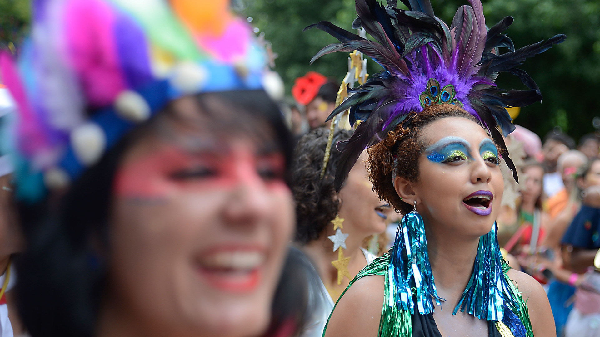 Carnaval: blocos de SP fazem maratona de desfiles