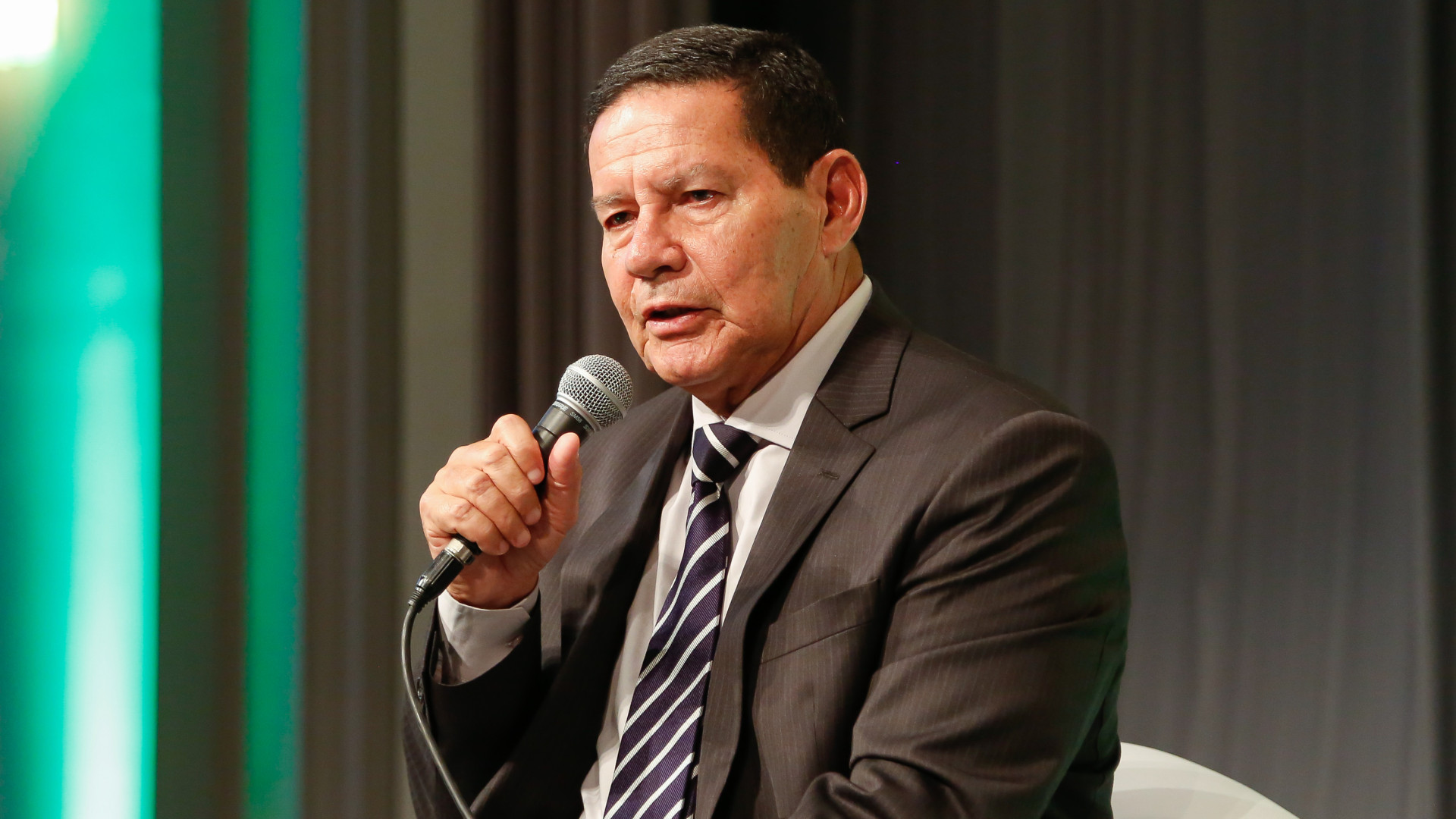 Mourão defende bioeconomia na Amazônia em reunião com investidores internacionais