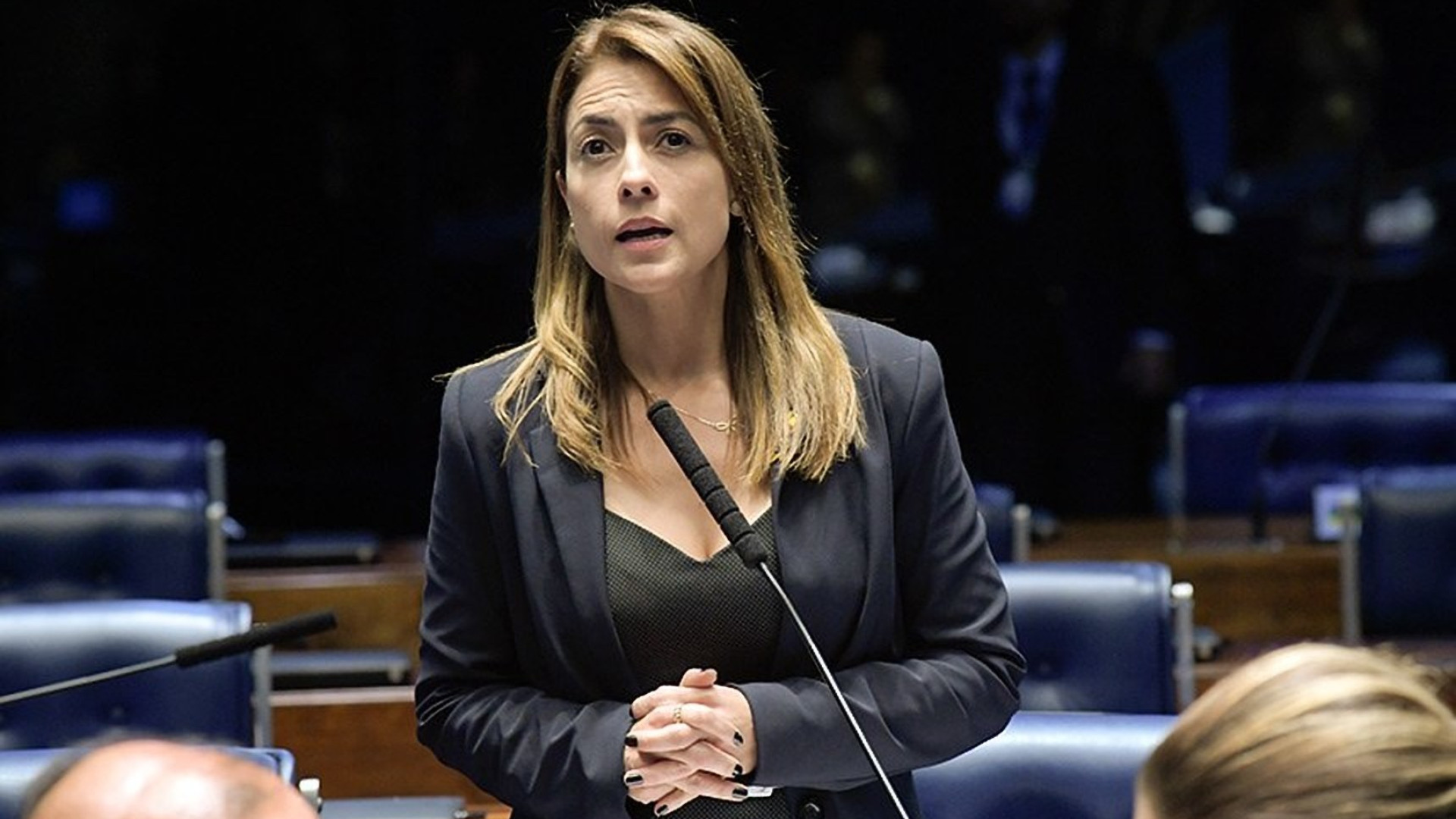 Senadora do PSL diz que manifestantes devem 'cobrar o Centrão'