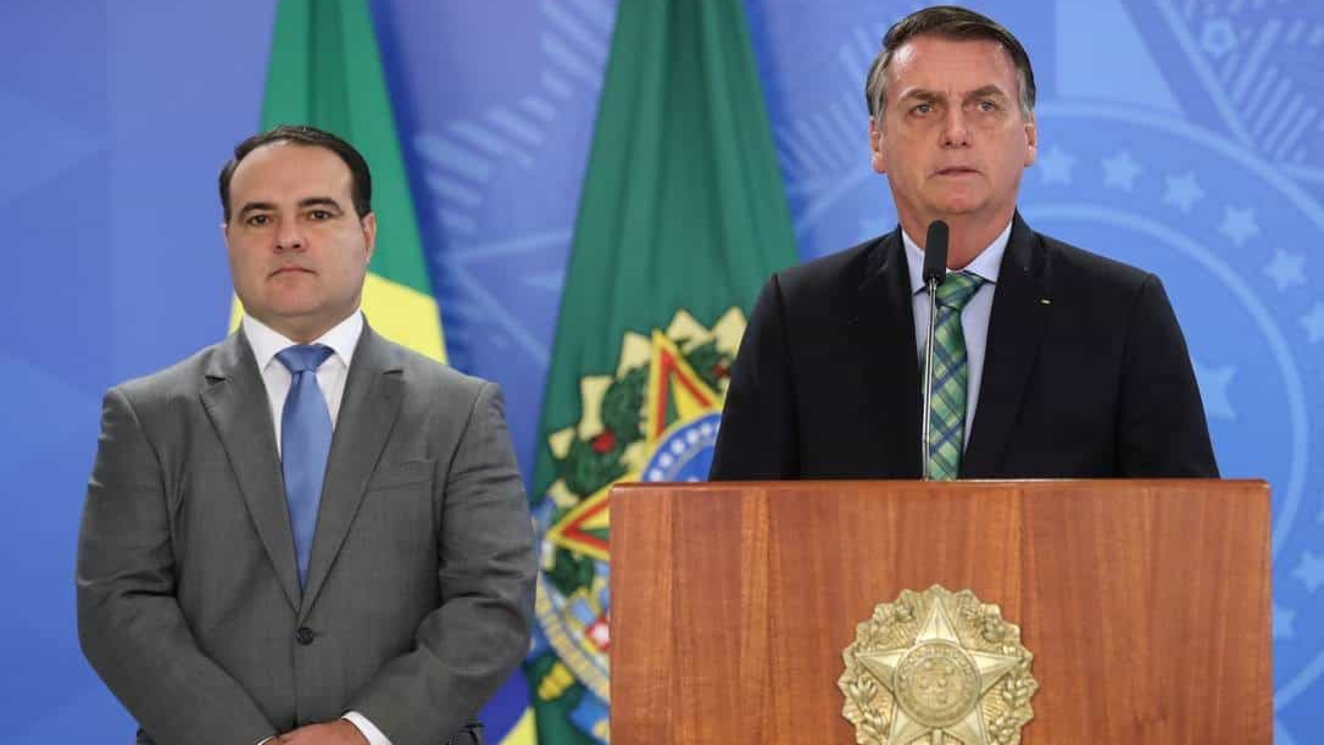 Bolsonaro determina que novo ministro crie conta no Twitter