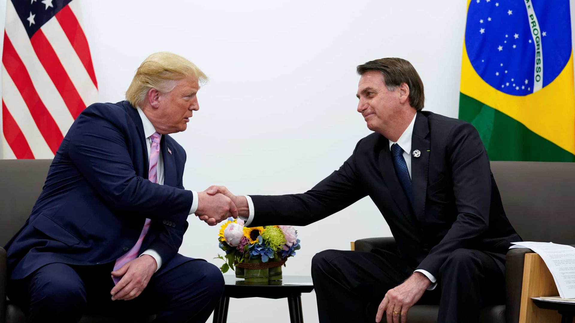 Trump anuncia que vai reimpor tarifas ao Brasil e Argentina