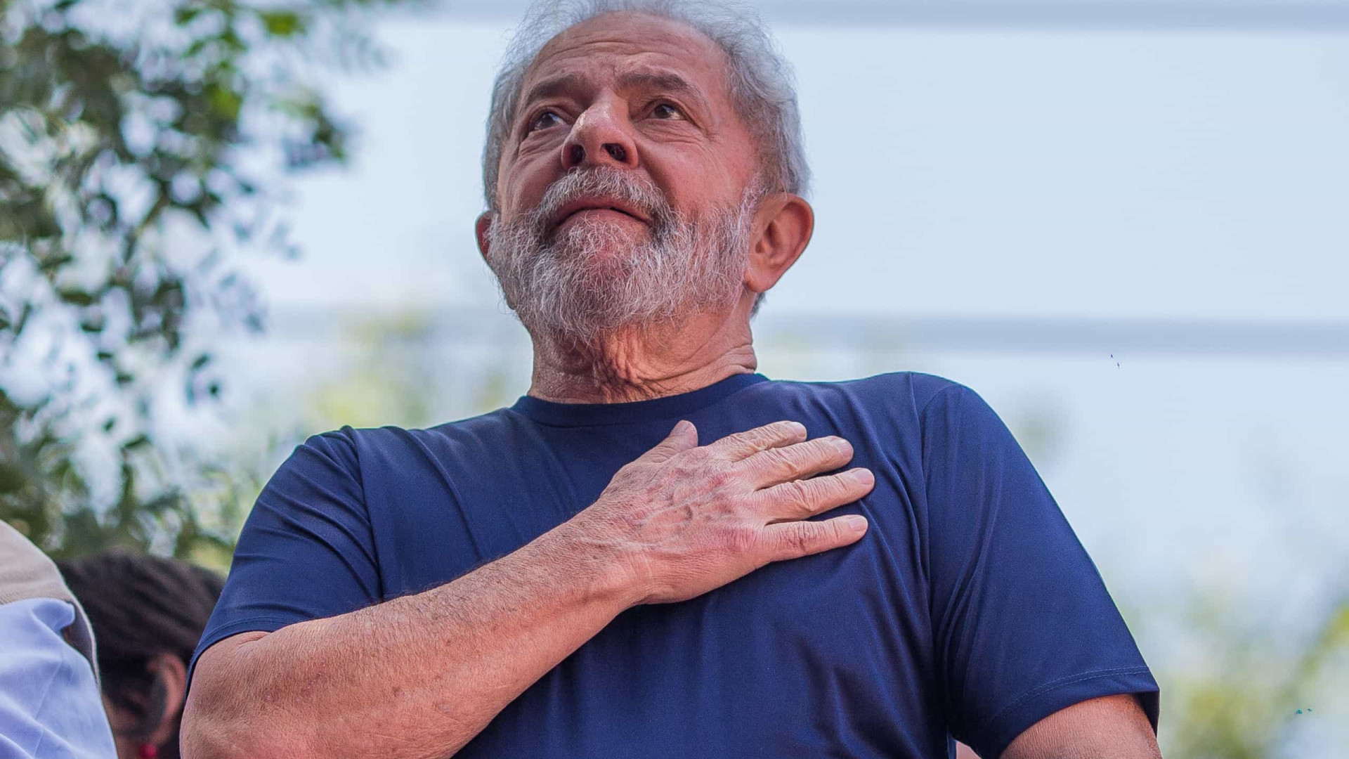Nos últimos anos, andamos para trás; economia do Brasil encolheu, diz Lula