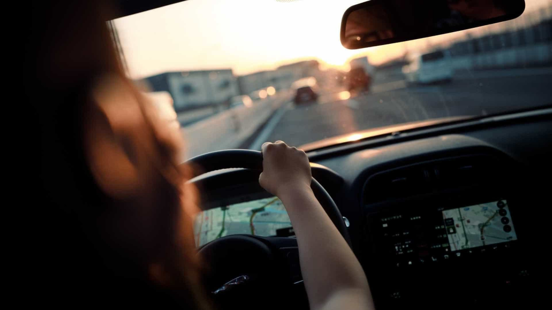 Celular é responsável por um acidente a cada três dias em rodovias