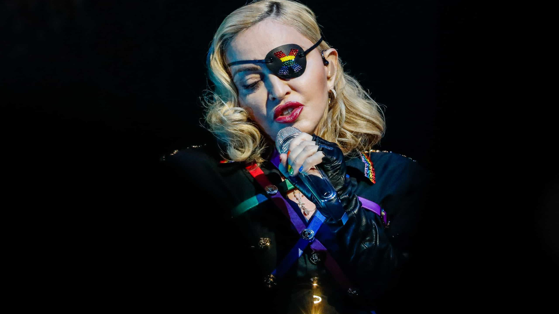 Madonna comenta caso da morte de homem negro desarmado: "doloroso"