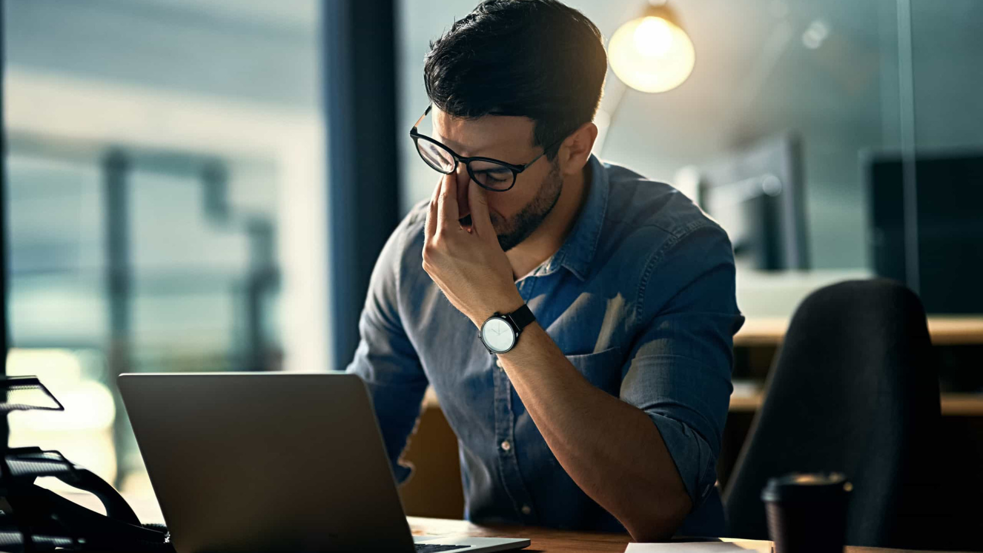 Análise de dados indica limites de trabalho para prevenir burnout