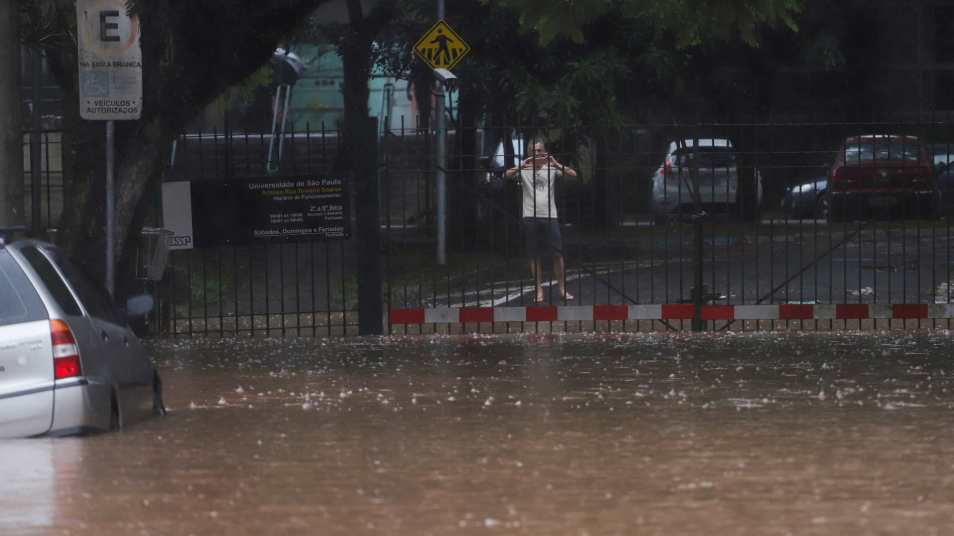 Parte de São Paulo entra em estado de alerta para enchentes