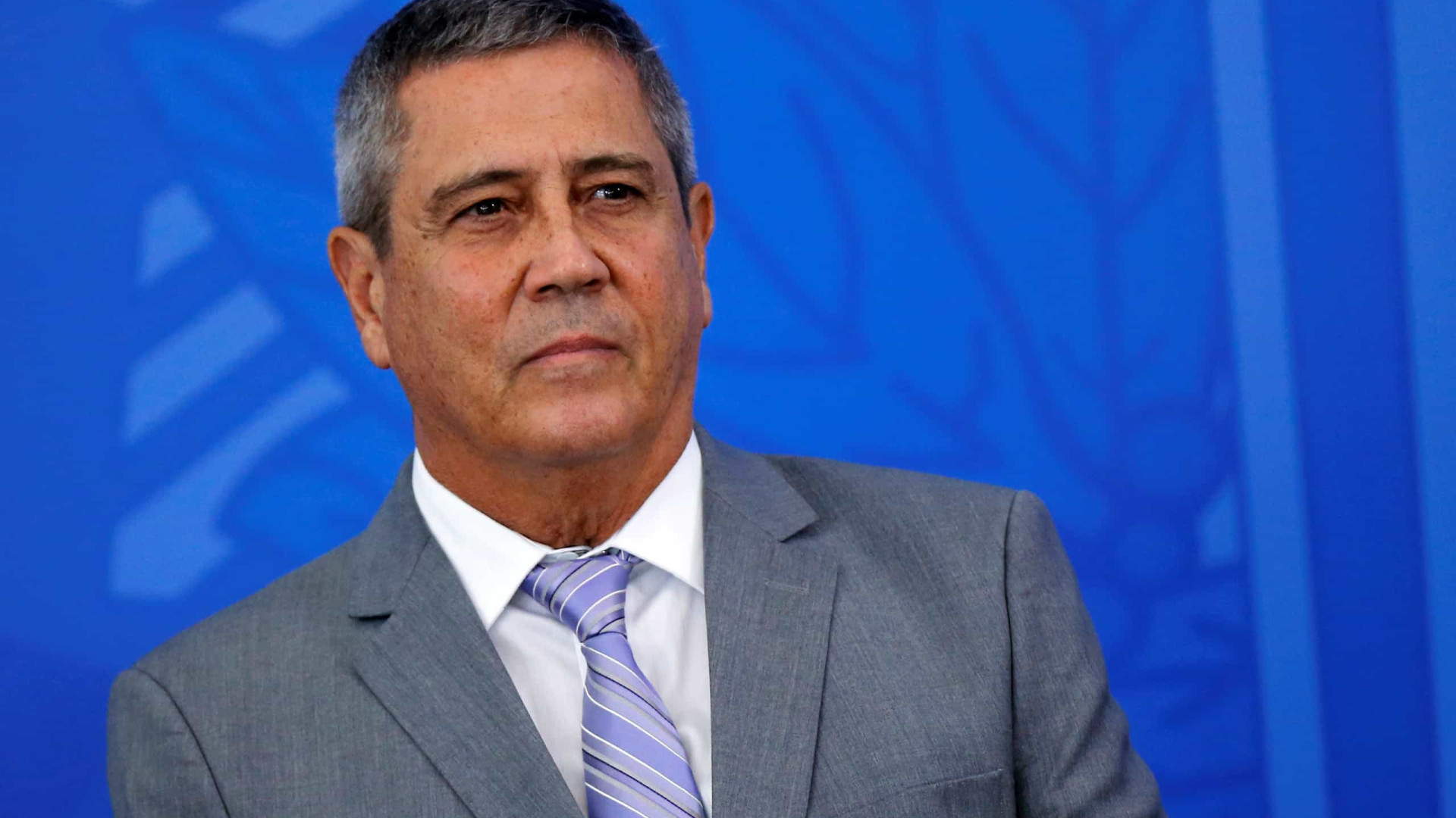 Braga Netto assina nota chamando golpe de 64 de 'parte da trajetória histórica' do Brasil