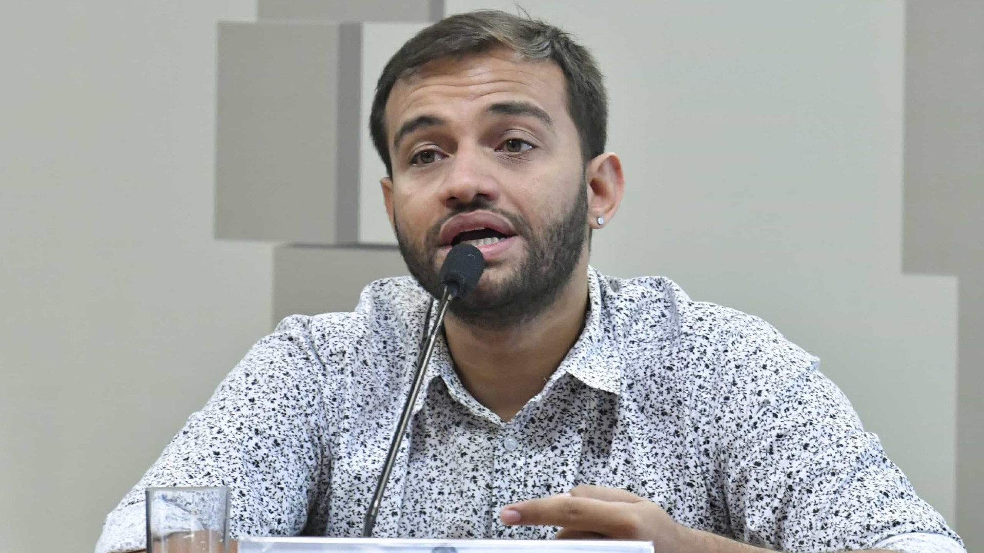 Deputado do DF vai acionar Justiça para barrar nomeação de Oliveira