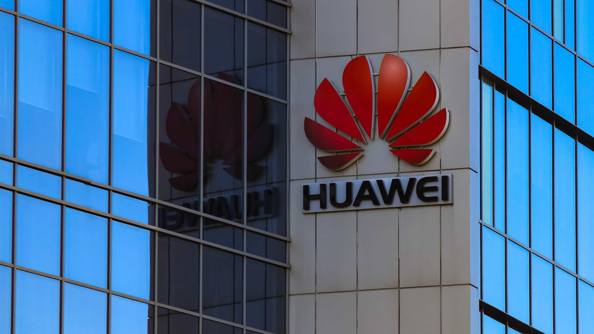 Reino Unido planeja abandonar 5G da Huawei