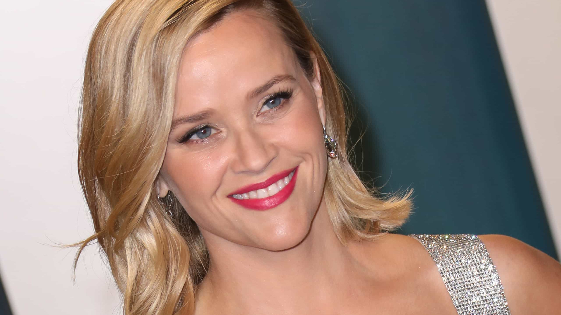 Reese Witherspoon é processada após anunciar gesto solidário