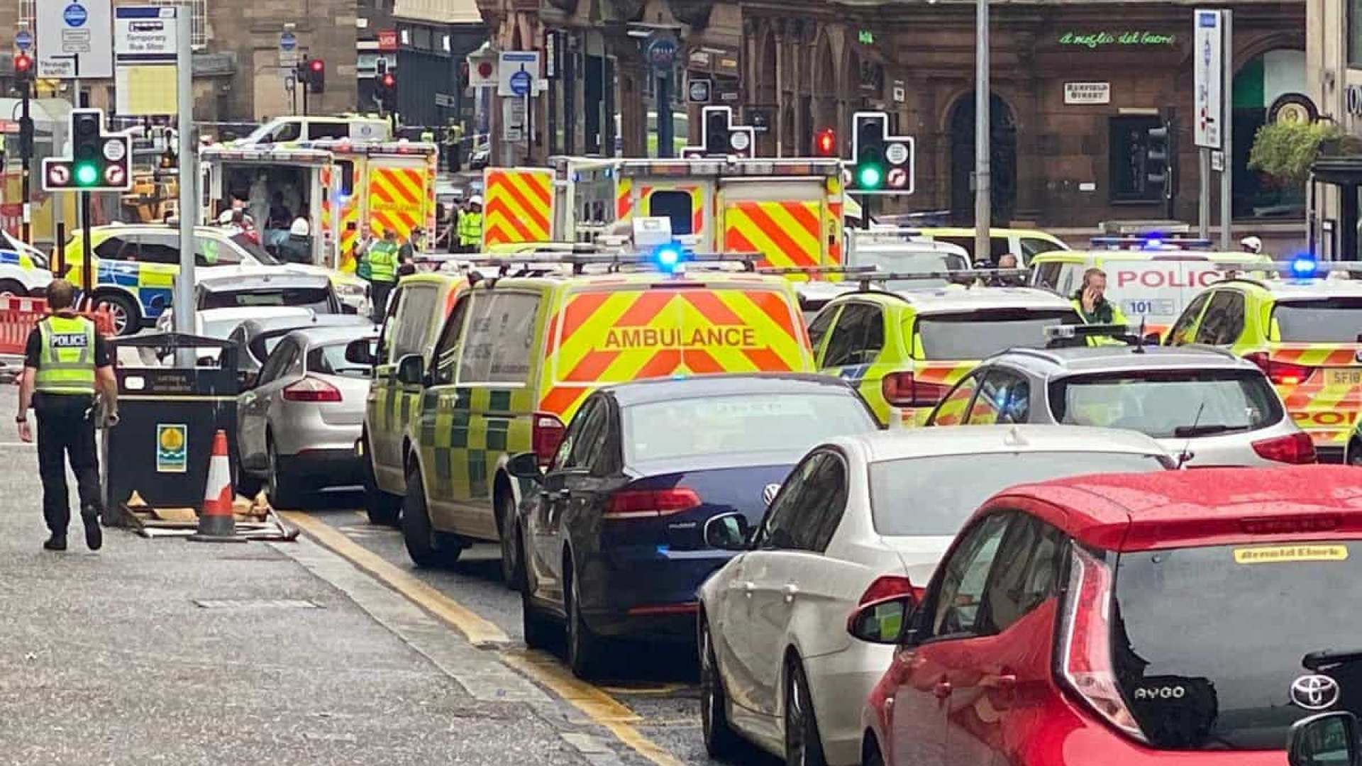 Ataque com faca em Glasgow deixa três mortos e vários feridos