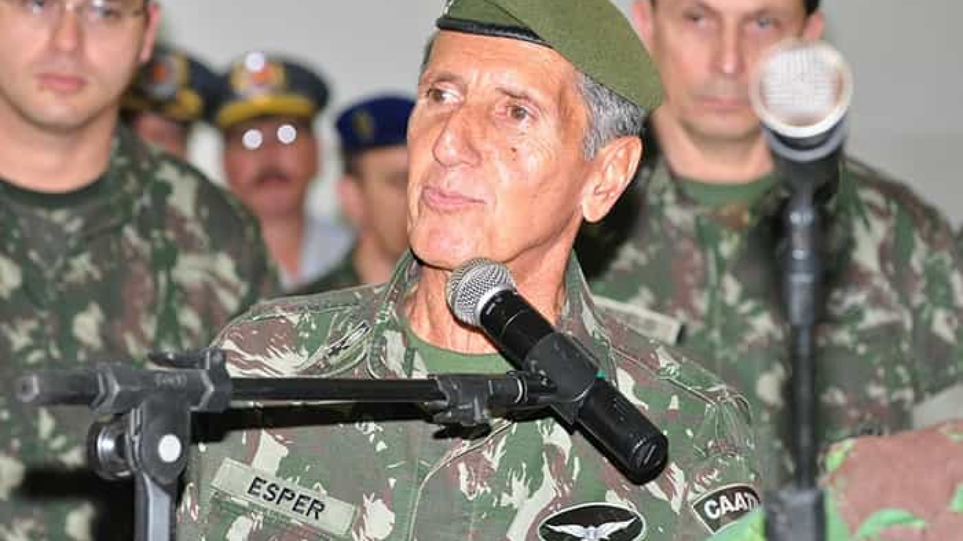 General Esper morre aos 74 anos, de câncer