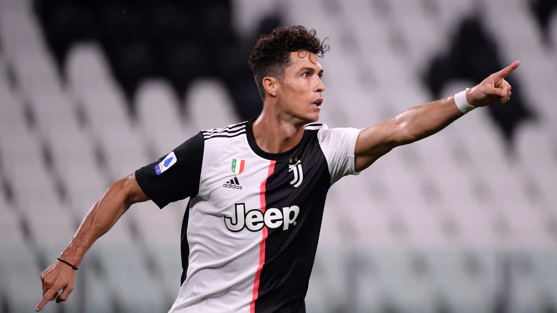 Cristiano Ronaldo marca duas vezes e garante vitória da Juventus no Italiano
