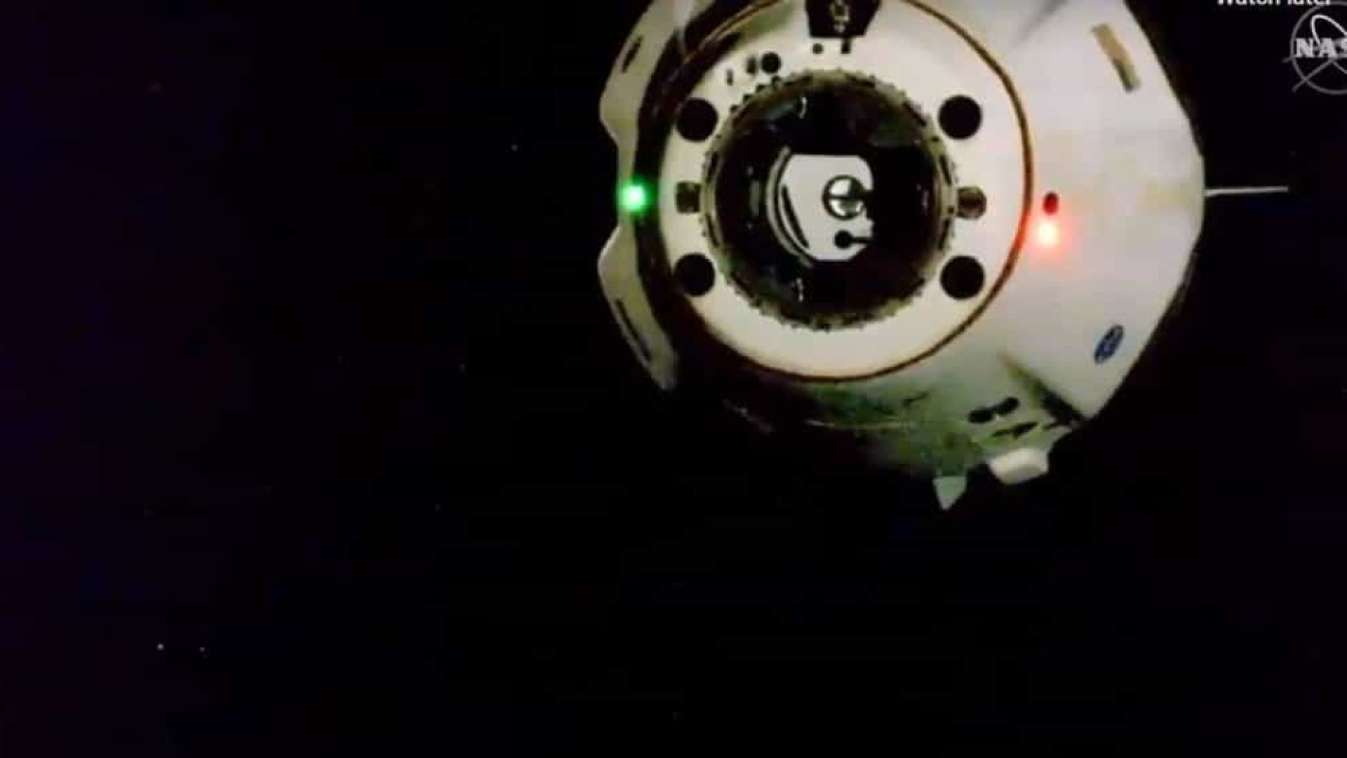 SpaceX deixa Estação Espacial Internacional iniciando regresso à Terra