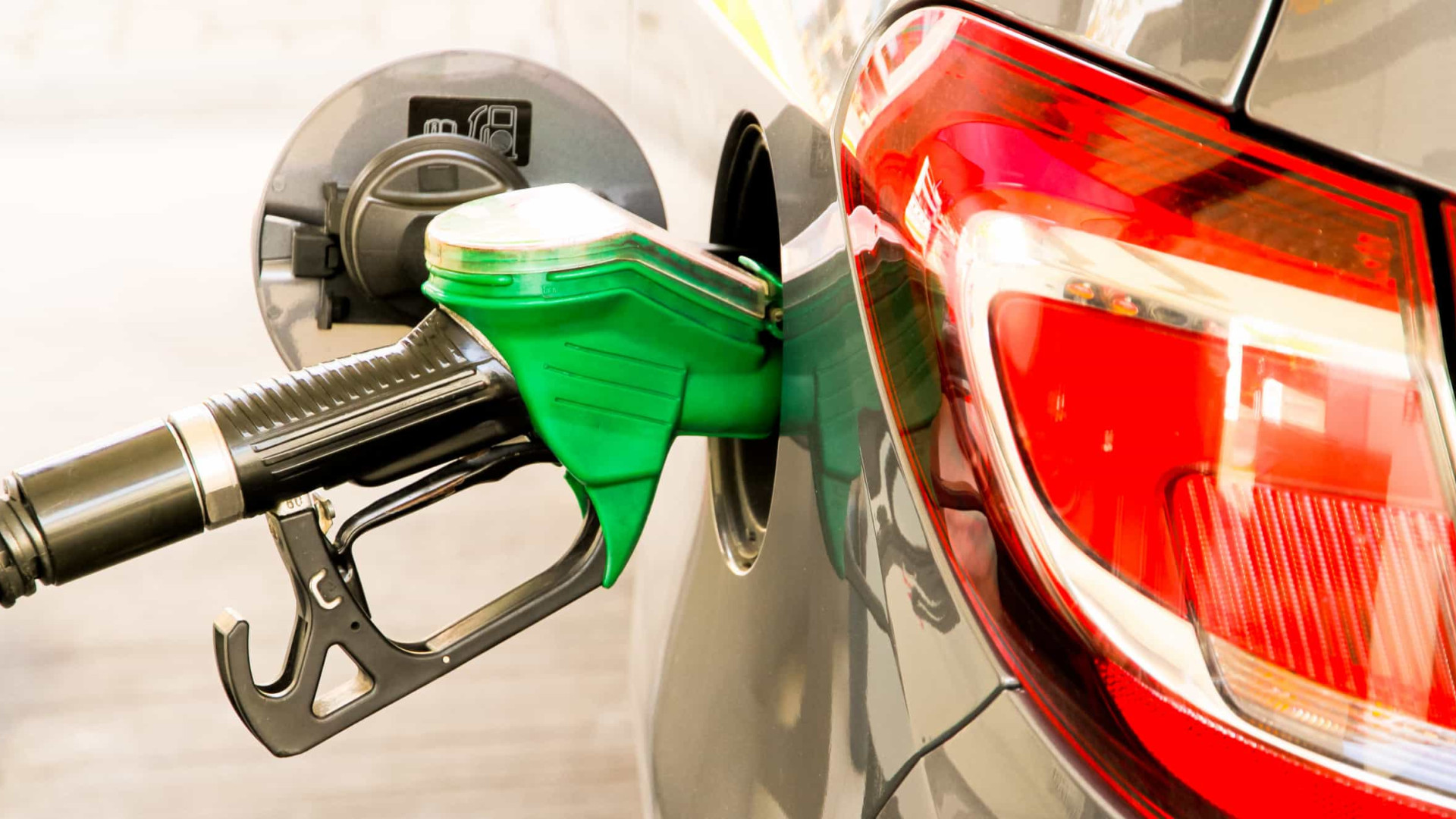 Petrobras anuncia reajustes de 1,9% para gasolina e de 3,7% para o diesel