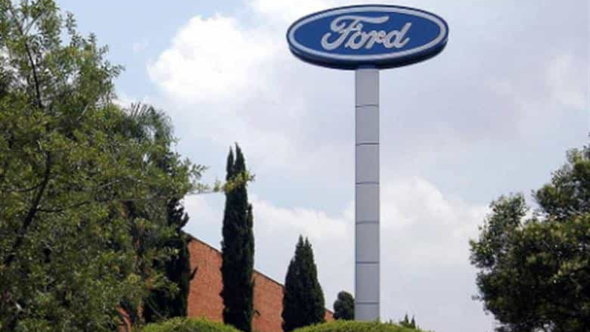 Ford tem R$ 335 milhões em empréstimos com o BNDES, diz banco