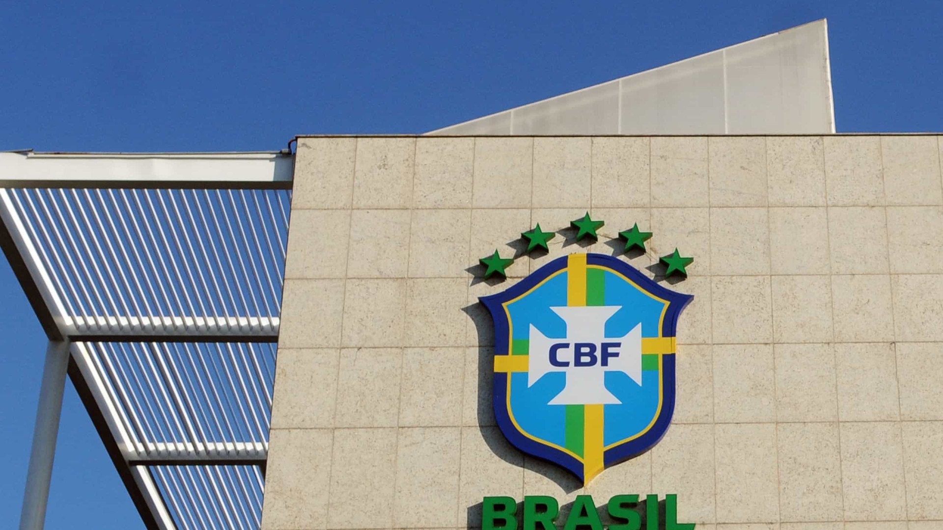 CBF pode pagar multa de R$ 700 mil por jogo por contrato de publicidade