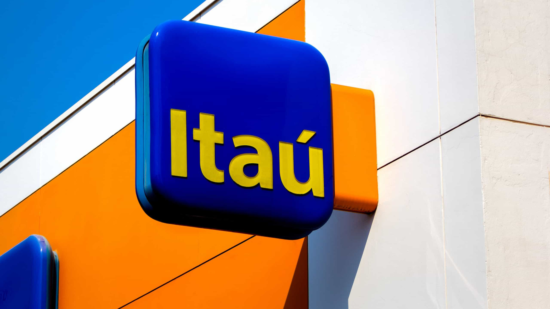 Lucro do Itaú cresce 15,8% e alcança R$ 9,77 bilhões no 1º trimestre