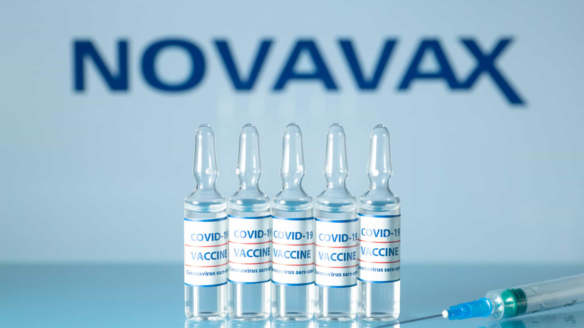 Novavax inicia estratégia de testes de vacinas que imuniza todos participantes
