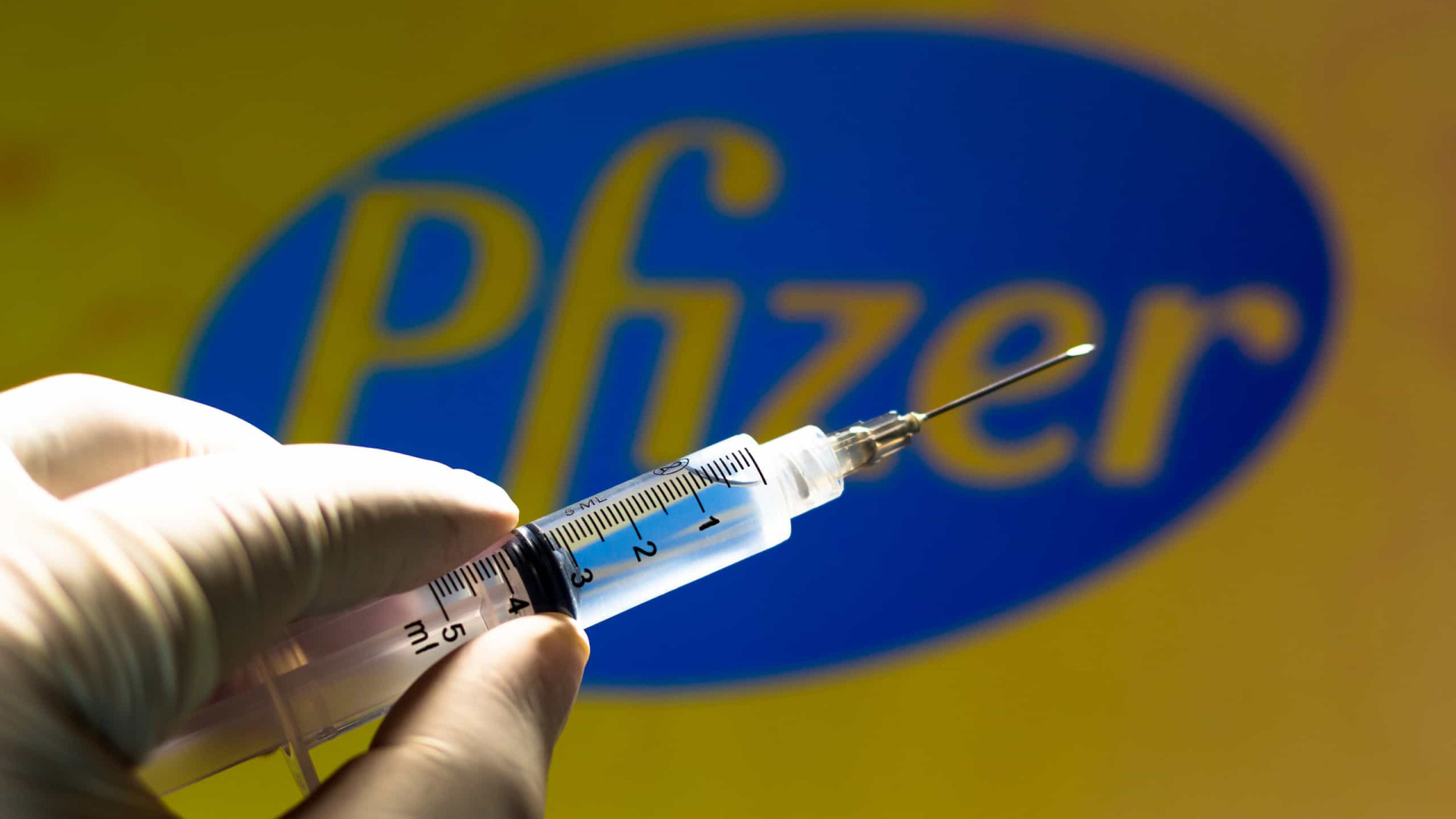 Pfizer/BioNTech testa vacina contra nova variante do coronavírus